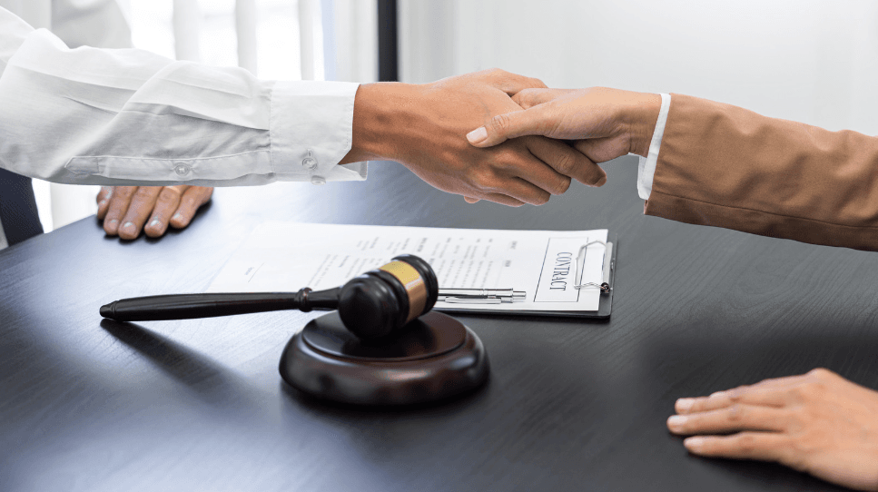 Kennisbank AOV-verzekering en arbeidsongeschiktheid: Relevante verschillen tussen WIA en AOV-beoordelingen voor juristen